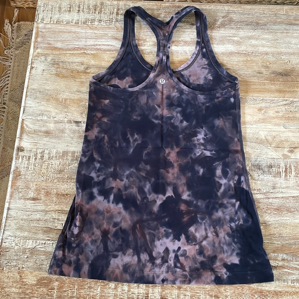 Lululemon Racerback tank EUC